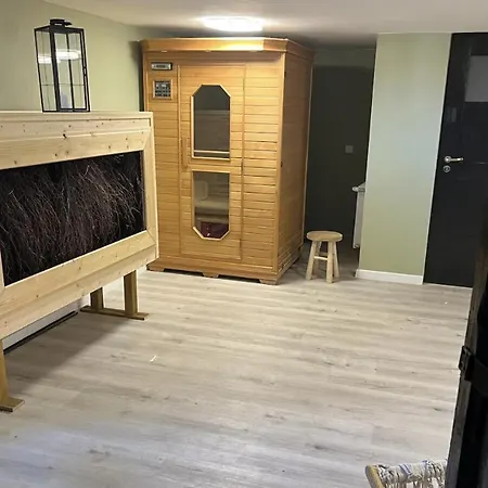 Affittacamere Z Dusza Sauna Jacuzzi Jedlnia-Letnisko