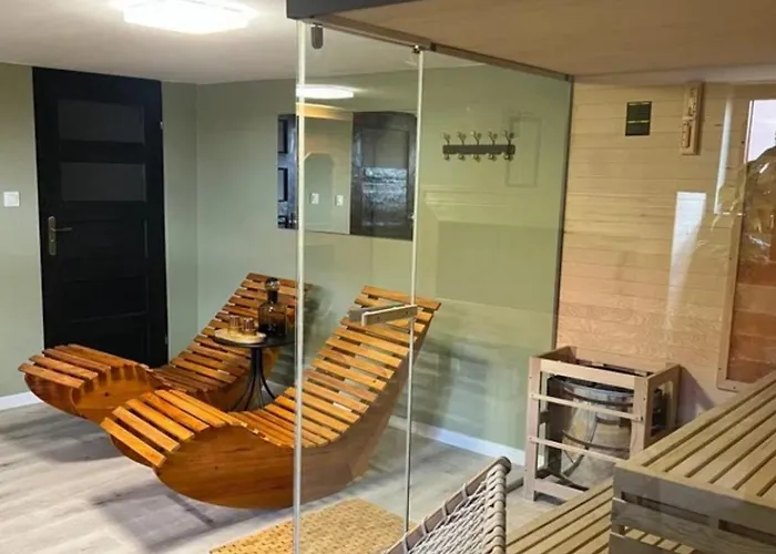 Z Dusza Sauna Jacuzzi *